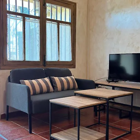 Del Valle Apartment *