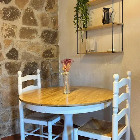 Del Valle Apartment *